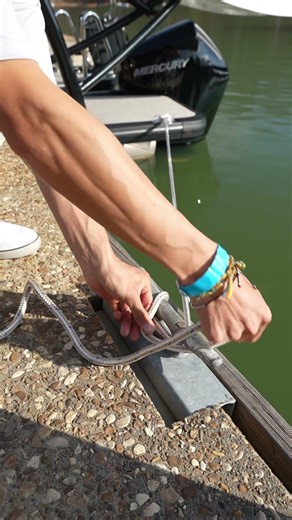 How to Tie Your Boat to a Cleat #Shorts #HowTo