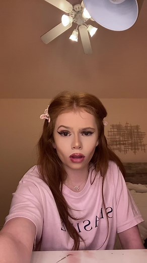 harperzilmer4 (@harperzilmer4)’s video of alix earle madonna costume