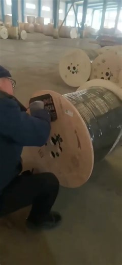 🏭 We Are a Professional Fiber Optic Factory