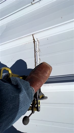 Achieving Weather-Tightness with Electric Roof Seamer