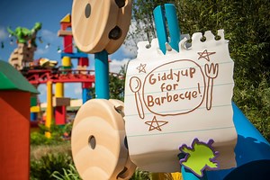 Roundup Rodeo BBQ in Toy Story Land Celebrates 1-Year Anniversary | Chip and Company