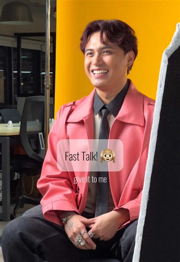 Cosmo Crush Q&A: Cute Rapid-Fire Answers on Dates & Preferences