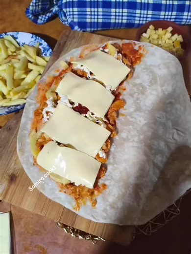 فطائر او طاكوس مشخشخين الله الله فكرة للعشاء 😋 ديرولي ابوني فاليوتيوب https://youtube.com/@samira.cook1?si=FFUoHNvYhuefIoQ0 #فطائر #طاكوس #كاساديا