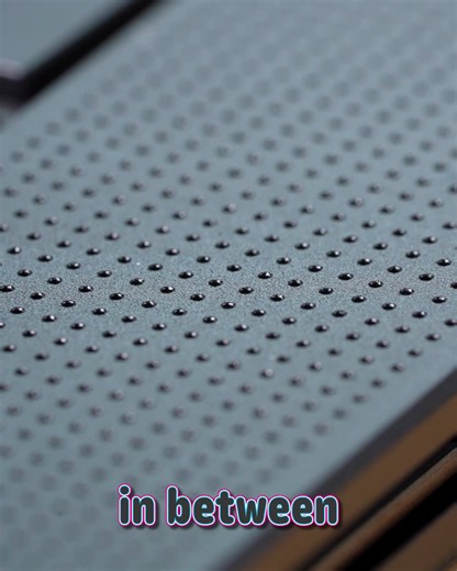 39K views | Seize your chance to snag $400 off now and enjoy enhanced portability in a new Blade design that's 30% smaller and 12% lighter, plus an improved keyboard for better feedback.✅ Promo exclusive to RTX 5060 and 5070 Blade 16 models Limited-time bonus: Get Borderlands 4 with 5070 models and up | Razer | Facebook