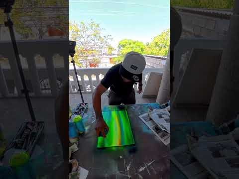 UFO 🛸 painting! UV light 💡