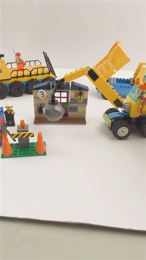 LEGO CITY CONSTRUCTION 🚧 WRECKING BALL KNOCKS DOWN HOUSE