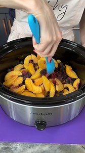 59K views · 360 reactions | Easy crockpot dessert Elaine makes dessert in the crockpot using peaches, berries, blueberry muffin mix and mountain dew | Elaine Carol’s Kitchen | Facebook