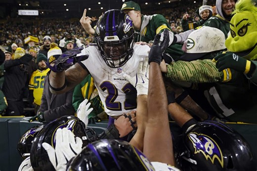 NFL Week 18 picks against the spread: Why I’m trusting King Henry and the Ravens