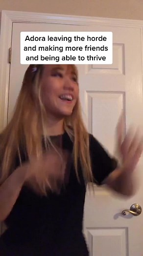 this is obviously related 2 the much earlier seasons #shera #sheraandtheprincessesofpower #spop #catra #fyp