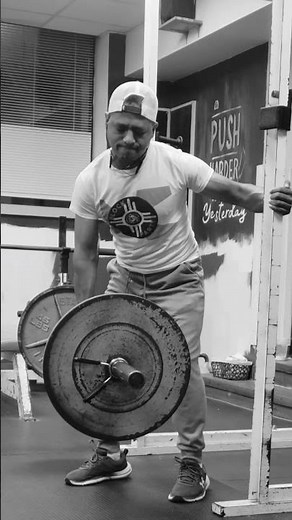 Single Arm Barbell Row #rapper #youtubeshorts