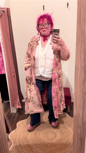 Come spend the day with me on 12/30/25! A day in the life of a #smallbusinessowner from #historic Madison, Indiana 🫶🏻 #vlog #indiana #fashion