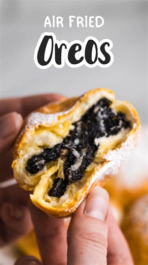 Crispy on the outside and gooey on the inside! 🍪 #Oreo #Airfryer #UpstateRamblings | Air Fryer Enthusiasts