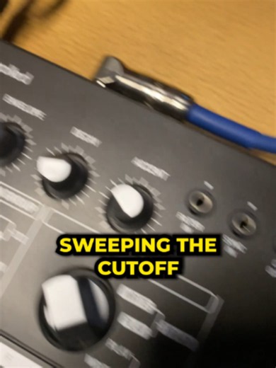 Shaping an Acid Bassline with the TD-3 Filter