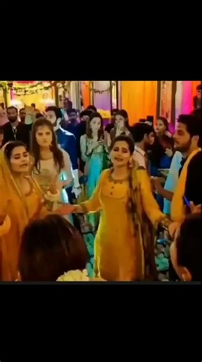Minal Khan's Mayo dance performances #aimankhan #wedding #minalkhan #viral #trending #shorts #love