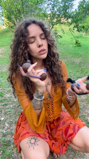 INÁ on Instagram: "Perco Tudo - Afroito Bora testar um horário novo por aqui… vamvê 🤔 Começamos uma semana de muuuuitas novidades, o astral tá lá em cima e o motivo é: VOCÊS ♥️ Muuito muuito obrigada por todo o carinho! Beijo da INÁ 💋 #fyp #viral #asalato #fy #encantaina"