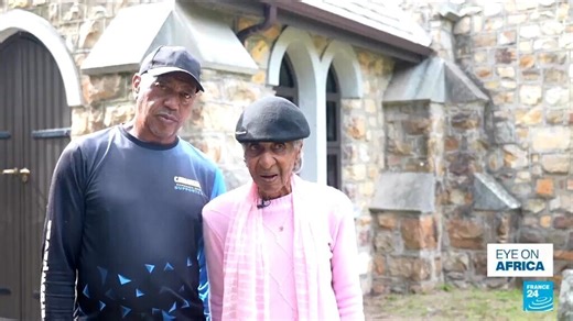 🇿🇦 In #SouthAfrica, work has started to build 86 houses for families who were forcibly removed from their homes under apartheid. After a land restitution application was approved in 2006, it took almost 20 years to acquire the land. Tom Canetti has this story in Eye on Africa - France 24 ⤵️ | FRANCE 24 English