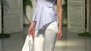 Oggi abbiamo tanta voglia di mare e voi? www.cristinaeffe.com #vogliadimare #vogliadiestate #vogliadirelaxassoluto #summer #estate #springsummer #cristinaeffe #collection #collezione #moda #mare #fashion #dog #jackrussel #abbigliamentodonna #fashionshow | CRISTINAEFFE