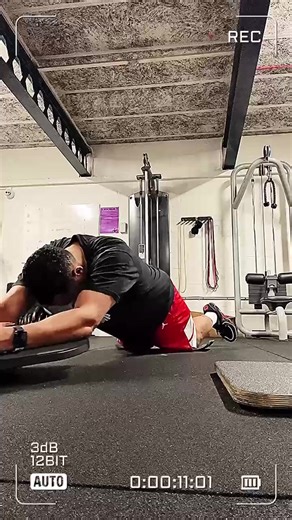 The plank is one of the most effective exercises for flat abs, strong core and a toned body. Now the Core Master takes it to a whole new level with dynamic movement and balance-based resistance for even deeper core activation. #coremaster #coreworkout #corestrength #homefitness #gymtok @Marvin Ambrosius