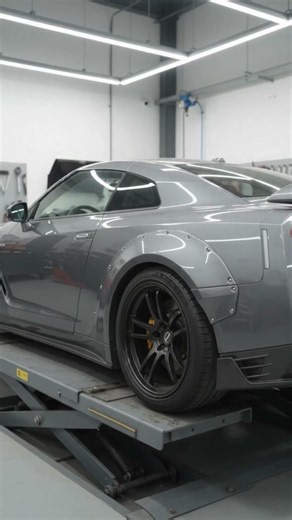 Stock Nissan GT-R R35 Gets the Full Widebody Build 🔧