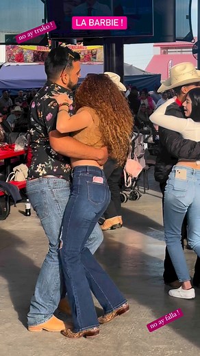 La Barbie Beautiful ! #LaBarbie #barbie #bailes #lasvegas #fashion | Jose Perez