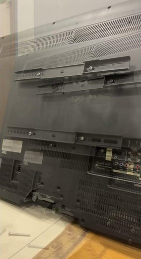 What is a TV VESA size?