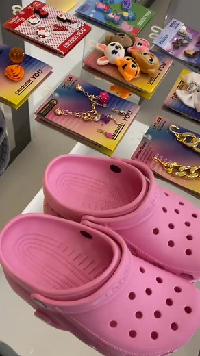 113 reactions | Classic crocs & jibbitz✨ | Crocs Suriname | Facebook