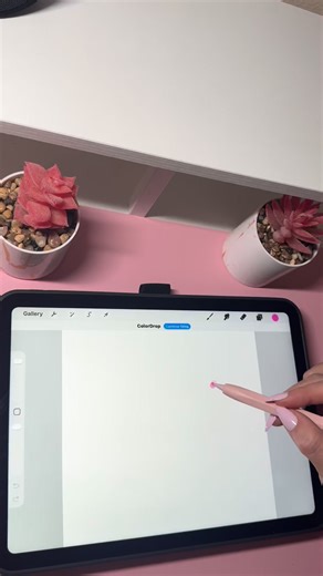 Gabbie Lay on Instagram: "Seamless patterns are just so satisfying 😌 #procreate #procreatewithgabbie #procreateseamlesspatterns #seamlesspatterns #ipadgirly"