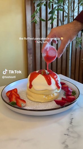 The Fluffiest Soufflé Pancakes in Georgia