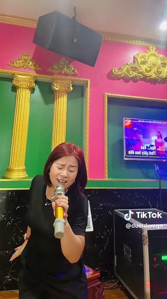 Karaoke Tự Kỷ Phiên Bản Dum Dum - Về Quê 22 Năm Sài Gòn