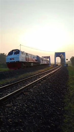 part 2 lokomotif sprinter cc 2039511 depo induk MN dinas #ka Pasundan #shorts #reels #travel #train