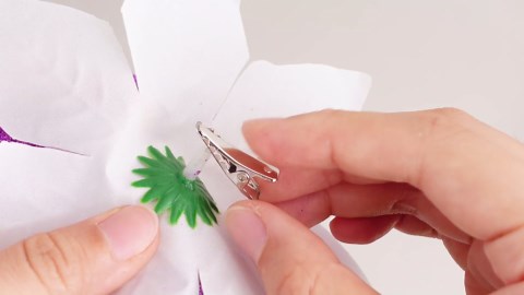 Artificial Olive Tree, 6FT Tall Faux Olive Trees 72in Outdoor Fake Potted Silk Plant with Trunk and Realistic 648 Leaves and 24 Fruits for Modern Office Home Decor Indoor（1pack）