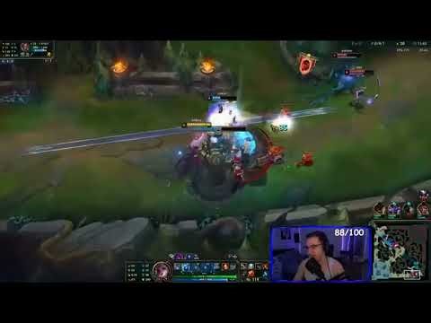 LoL Streamer ROASTS Enemies & Himself! Funny Moments
