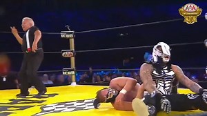 ¡Lucha en la Ruleta de la Muerte para defender su máscara! Pentagón Jr vs. Blue Demon Jr. - Triplemanía XXX Tijuana. 🎥 Lucha Libre AAA. | Lucha Libre AAA Worldwide