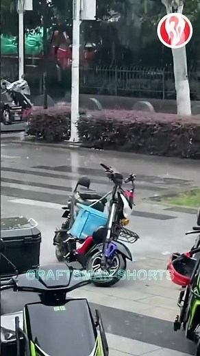 Electric bicycle | Electric bicycle that spins around on its own