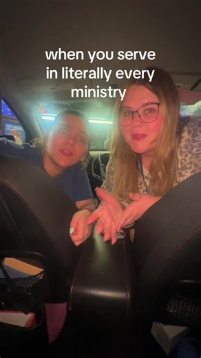 material gurl and wouldn’t want it any other way 💅🏼🙌🏼 @molly-breeze @alyssa