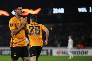 Raúl Jiménez rescata el triunfo para 'Wolves'