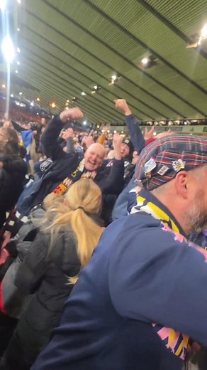 Tell ye what one of the best feelings ever seeing that last goal going in. We've done it we're on our way 🏴󠁧󠁢󠁳󠁣󠁴󠁿🏴󠁧󠁢󠁳󠁣󠁴󠁿🏴󠁧󠁢󠁳󠁣󠁴󠁿🏴󠁧󠁢󠁳󠁣󠁴󠁿 hampden was bouncing from start to finish!! | Stephen Halpin