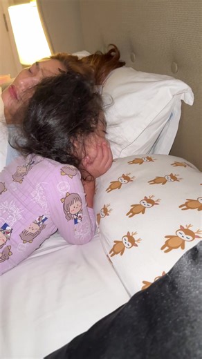 Tidur Ala Biduan Sachet: Pose Nyenyak