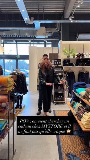 La chose la plus difficile à faire chez MYSTORE c’est de ne pas craquer 🙈 #mystore #mons #tendance #fetes #decembre | Mystore
