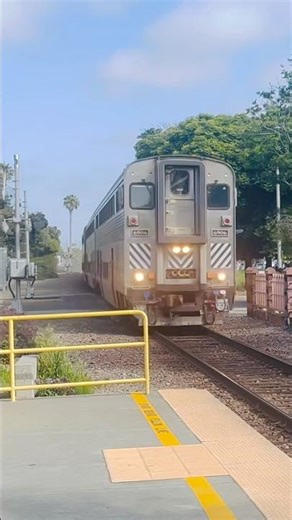 785 speeds through Carlsbad