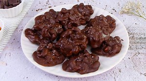 Chocolate cashew: an easy & healthy treat for any occasion