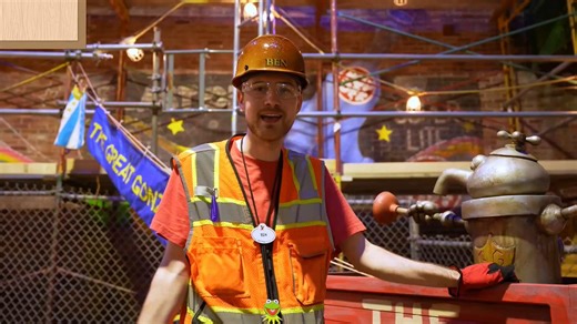 NEW: Disney shared a new look at Rock 'n' Roller Coaster Starring The Muppets, including a first look at props that will be featured at the load area. 👀