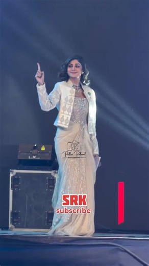 Kareena Kapoor Khan #kareenakapoorkhan #bollywood #dancevideo #ytshorts #srk