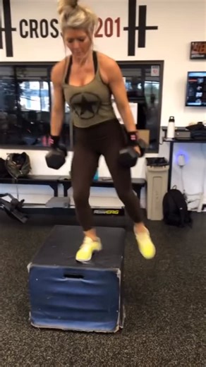 CrossFit 201 Oakland NJ on Instagram: "Step up, level up 💥 Weighted box step overs that test your strength and agility 🔥 #CrossFitTraining #BoxStepOver #StrongerEveryDay #StrengthTraining CrossFit NoExcuses InvestInYou"