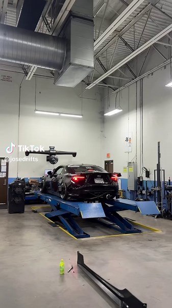 Alignment Rack Setup for Steering Rack and Wheel Alignment