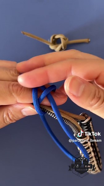 #paracord #knot #keychain #handwork