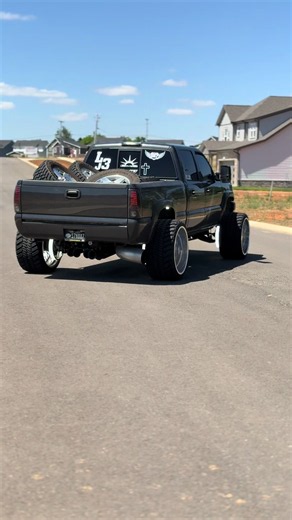 Cateye on Wides for Duramax Trucks | 26x16 Fit Guide
