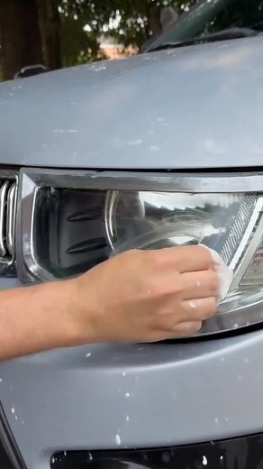 17K views · 23 reactions | The Headlight Revival Trick Quick polish, mirror-like result #USA #HeadlightFix #CarDetailingLife | Do It YourSelf | Facebook