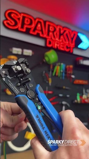 Strip smarter, not harder with this Self-Adjusting Wire Stripper & Cutter by Klein Tools⚡🛠️