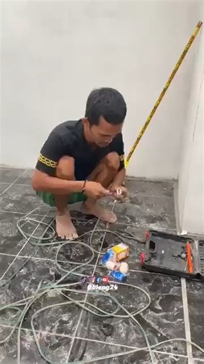 elétrica alta tensão® on Instagram: "⚡️MEGA PROMOÇÃO - Entre no Grupo VIP de Espera no Whatsapp (LINK NA BIO) Serão + de 20 Cursos de Elétrica e Automação na Autoflix Treinamentos. Veja a lista abaixo 👇 🔥 OS CURSOS MAIS REQUISITADOS DA INDÚSTRIA BRASILEIRA HOJE! 🔥 Nunca na História fizemos algo parecido com o que vai acontecer este mês na Autoflix. Todos os que estão participando do nosso Grupo VIP de reserva do WhatsApp terão acesso ao ÚNICO e mais SURREAL DESCONTO da história em TODOS os no